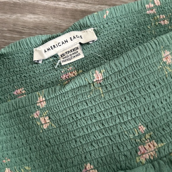 American Eagle high waist floral shorts - Picture 2 of 3